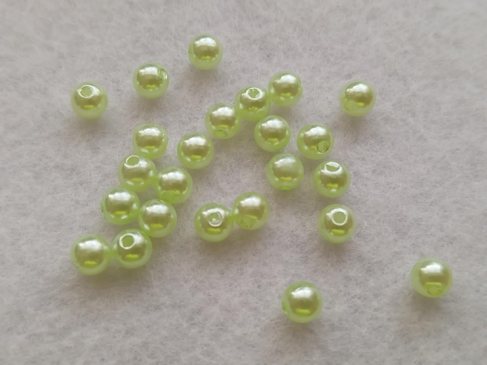 Perličky 6 mm - sv. zelené