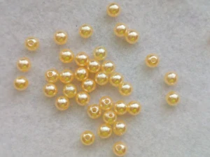 Perličky 6 mm - sv. žlutá