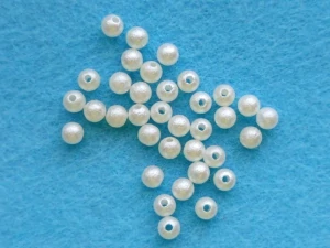 Perličky 6 mm - bílá s jemnými vroubky