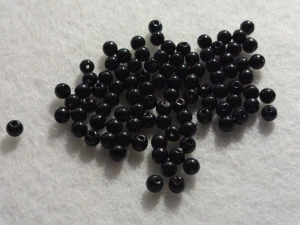 Perličky 4 mm - černá