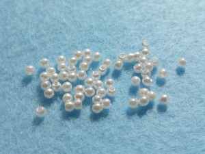 Perličky 3 mm - bílá