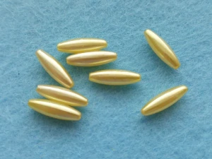 Olivka 19 x 6 mm - sv. žlutá