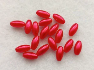 Olivka 12 x 6 mm - sv. červená