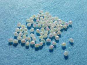 Broušená sluníčka 4 mm - bílá, AB efekt