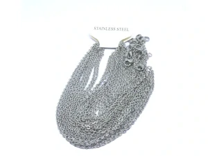 Řetízek s karabinkou š. 2,5 mm, d. 45 cm